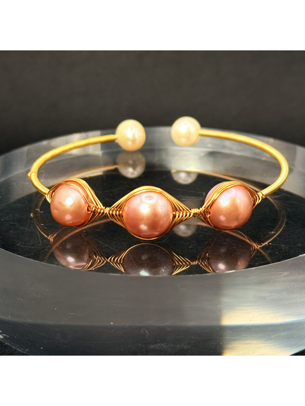 candy+clover Gold Wire Real Natural Pink Pearl Cuff Bracelet